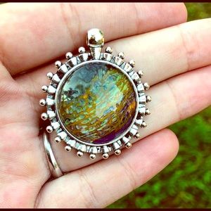 Creepy Halloween Fog Pendant